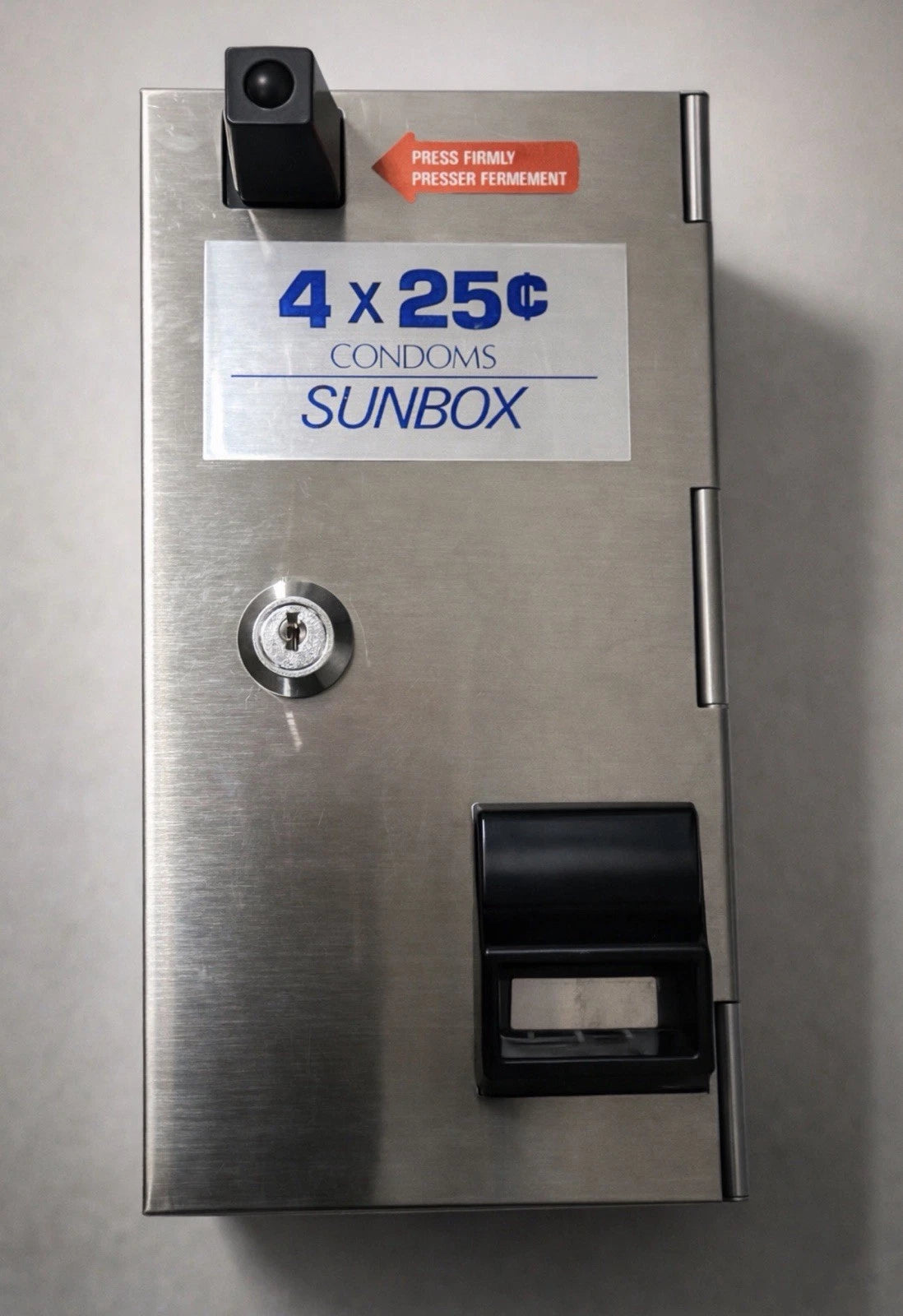 SUNBOX Condom Vending Machine-1